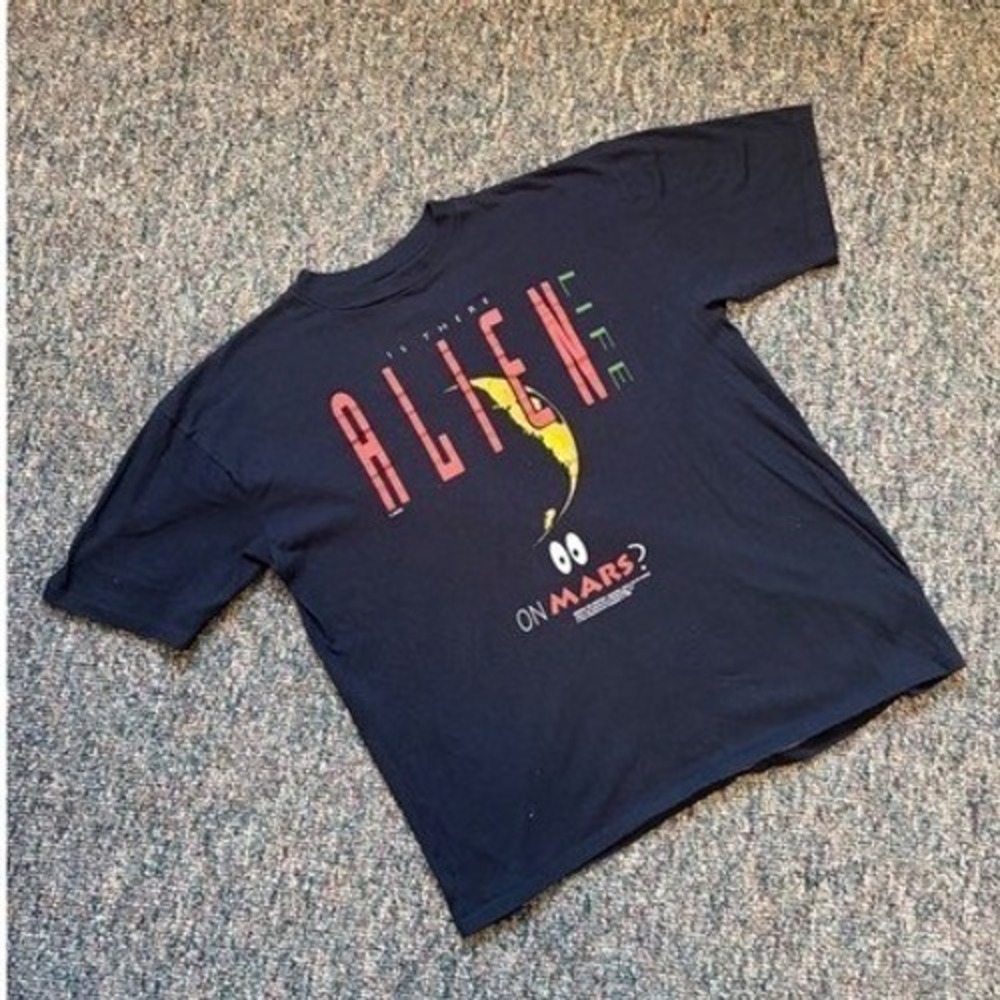 Vintage 1992 Marvin the Martian Is There Alien Life‎ On Mars T Shirt XL Artex